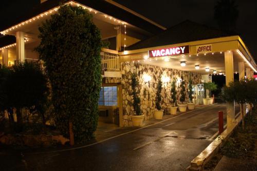 Caravelle Inn Extended Stay San Jose Exterior photo